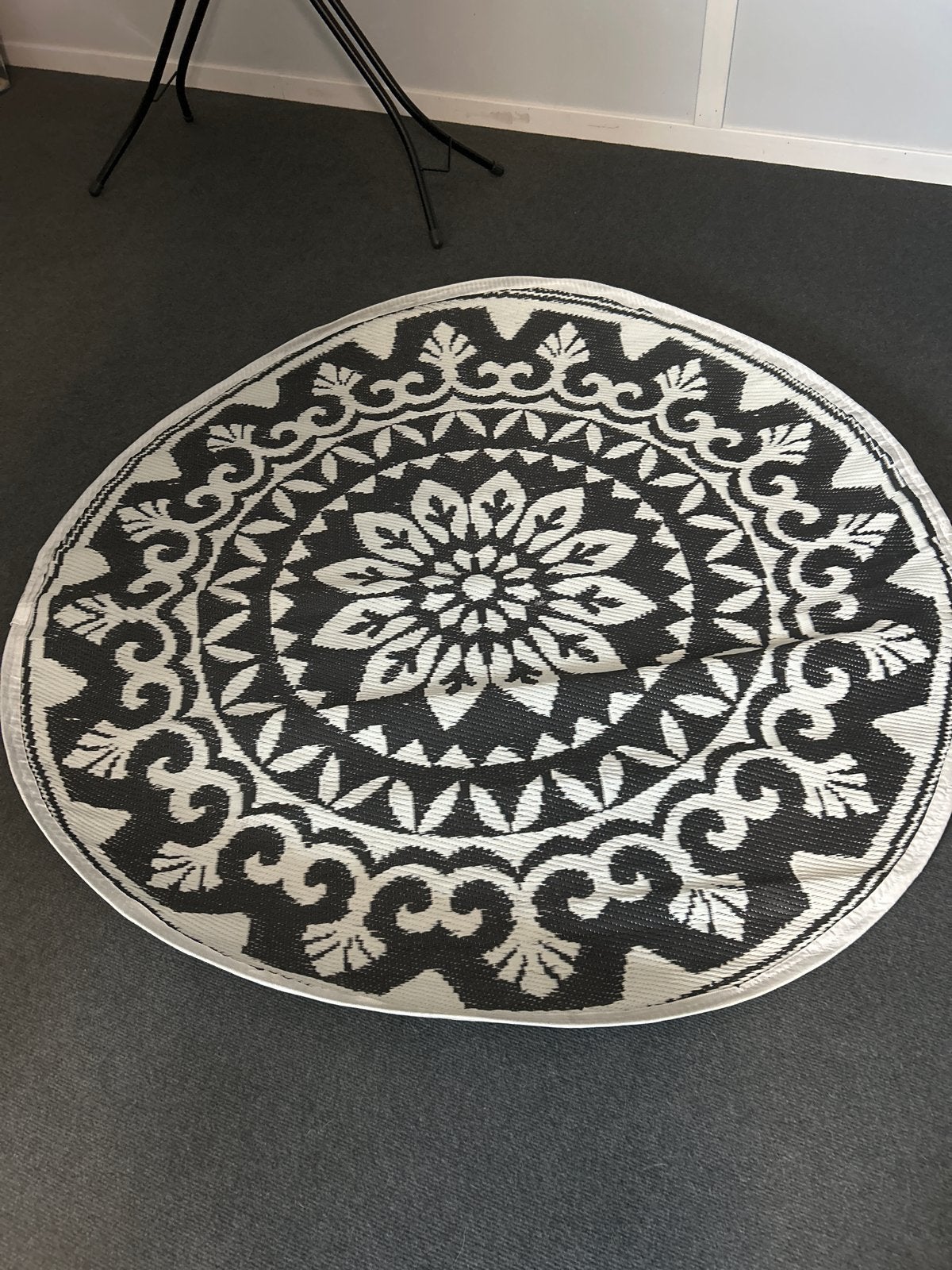 Rond vloerkleed zwart-wit, 150 cm doorsnee, Ophalen, 100 tot 150 cm, Zwart, Rond