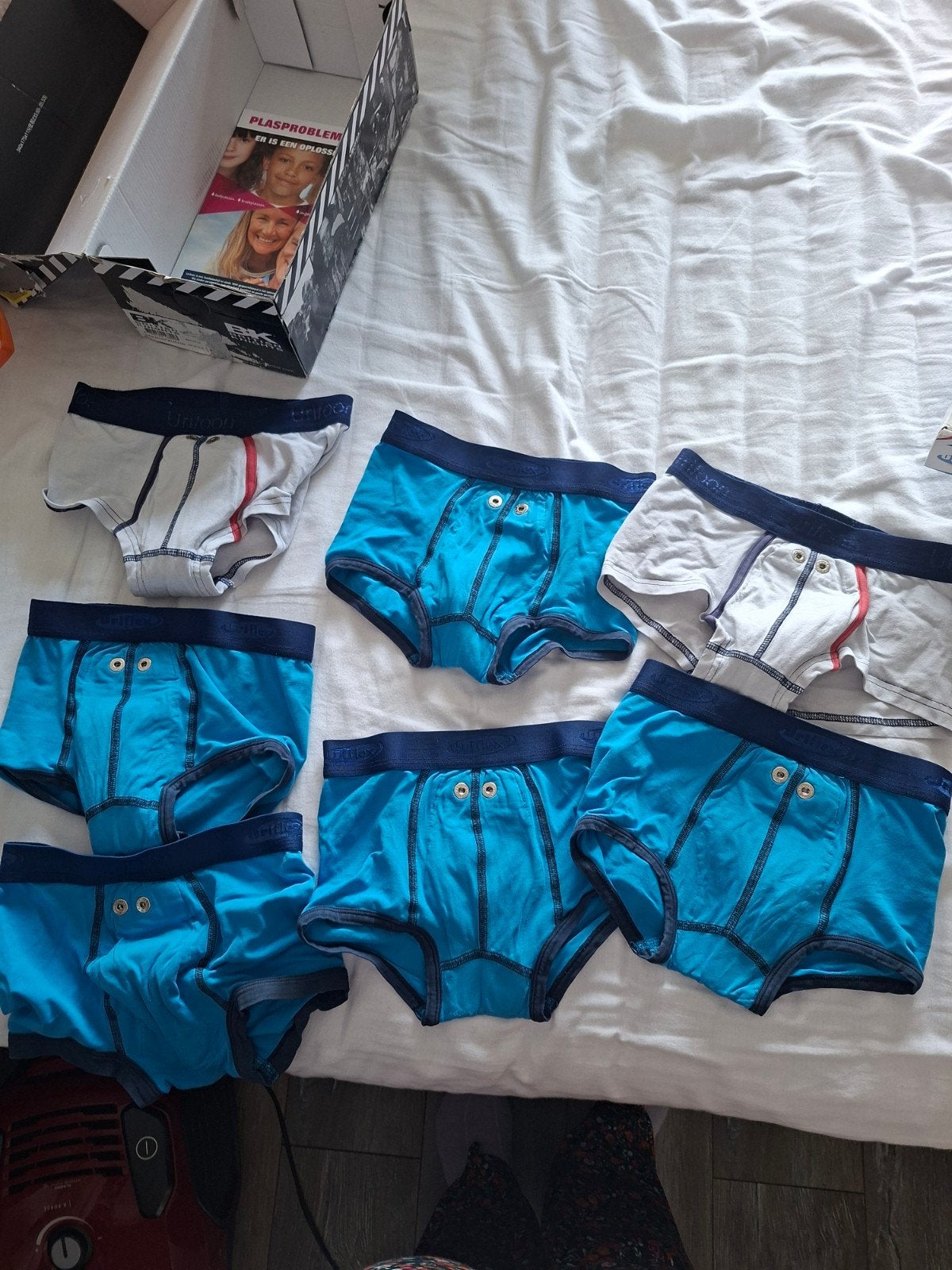 Onderbroeken tbv Uriflex plaswekker systeem maat 128, Nacht- of Onderkleding, Gebruikt, Jongen of Meisje, Ophalen of Verzenden