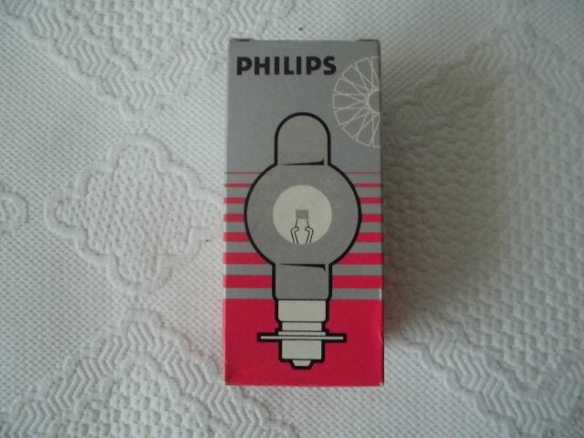 Philips projectorlamp 8 volt 50 watt in orginele verpakking, Ophalen of Verzenden, 1960 tot 1980
