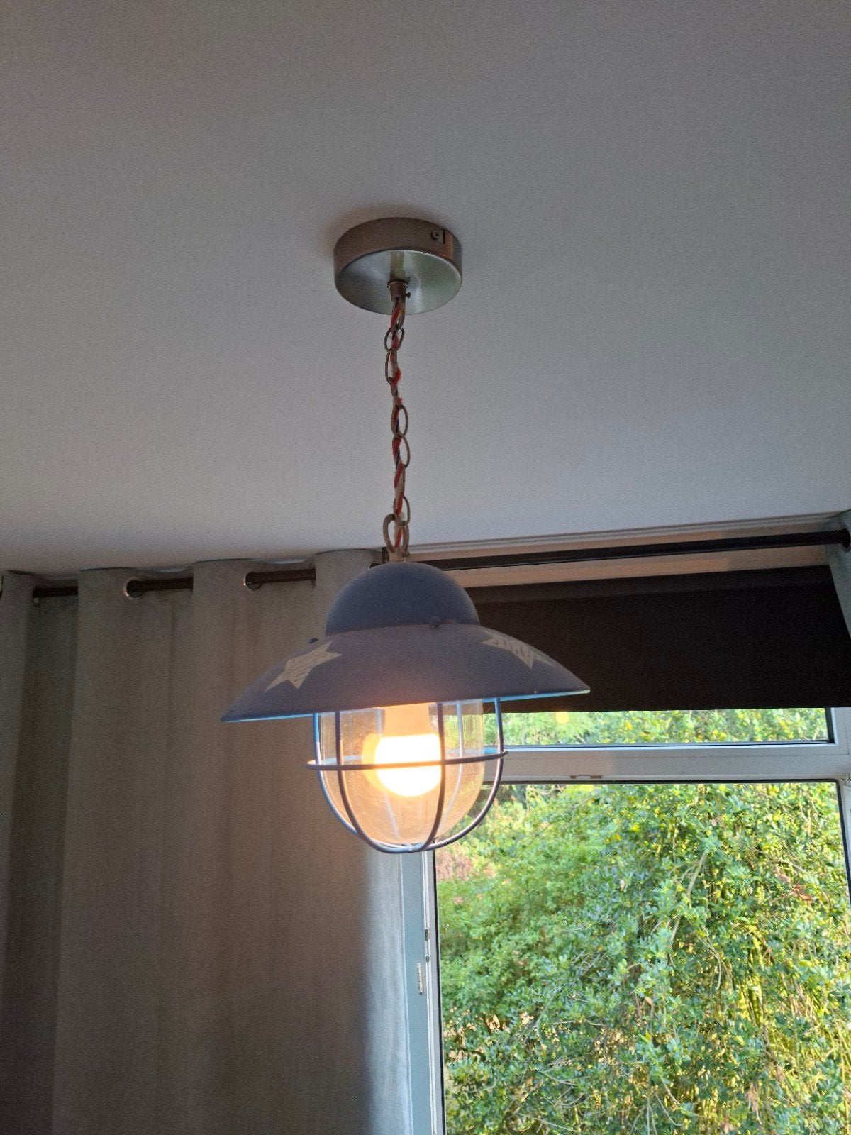 vissers hanglamp, Ophalen