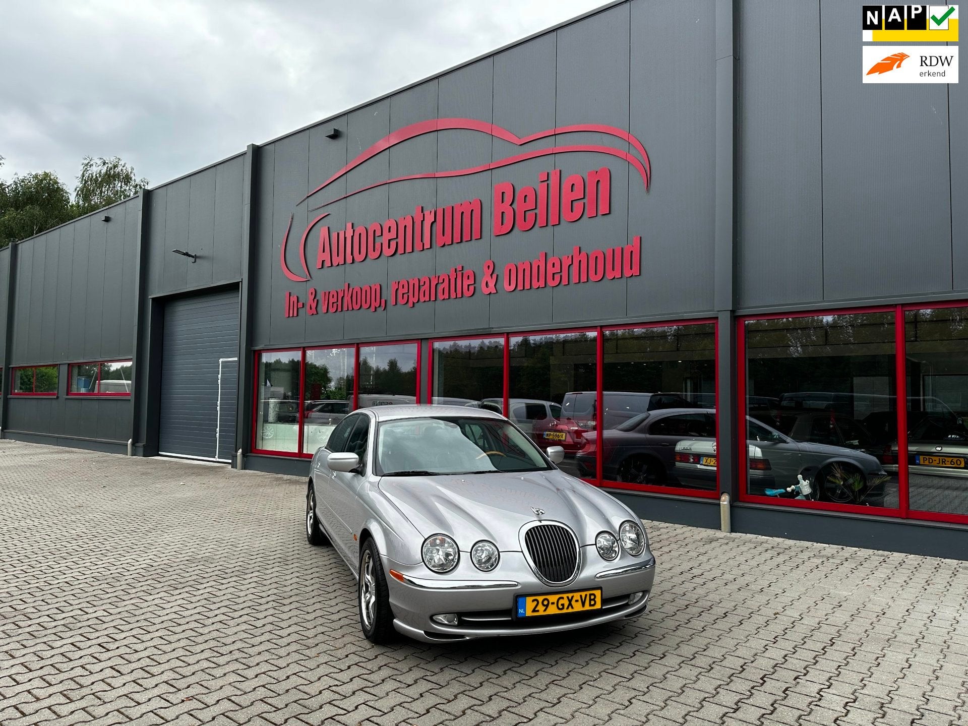Jaguar S-type 3.0 V6 / AUTOMAAT / DEALER ONDERHOUDEN / NAVI, Auto's, Jaguar, 238 pk, Achterwielaandrijving, Gebruikt, Automatische klimaatregeling