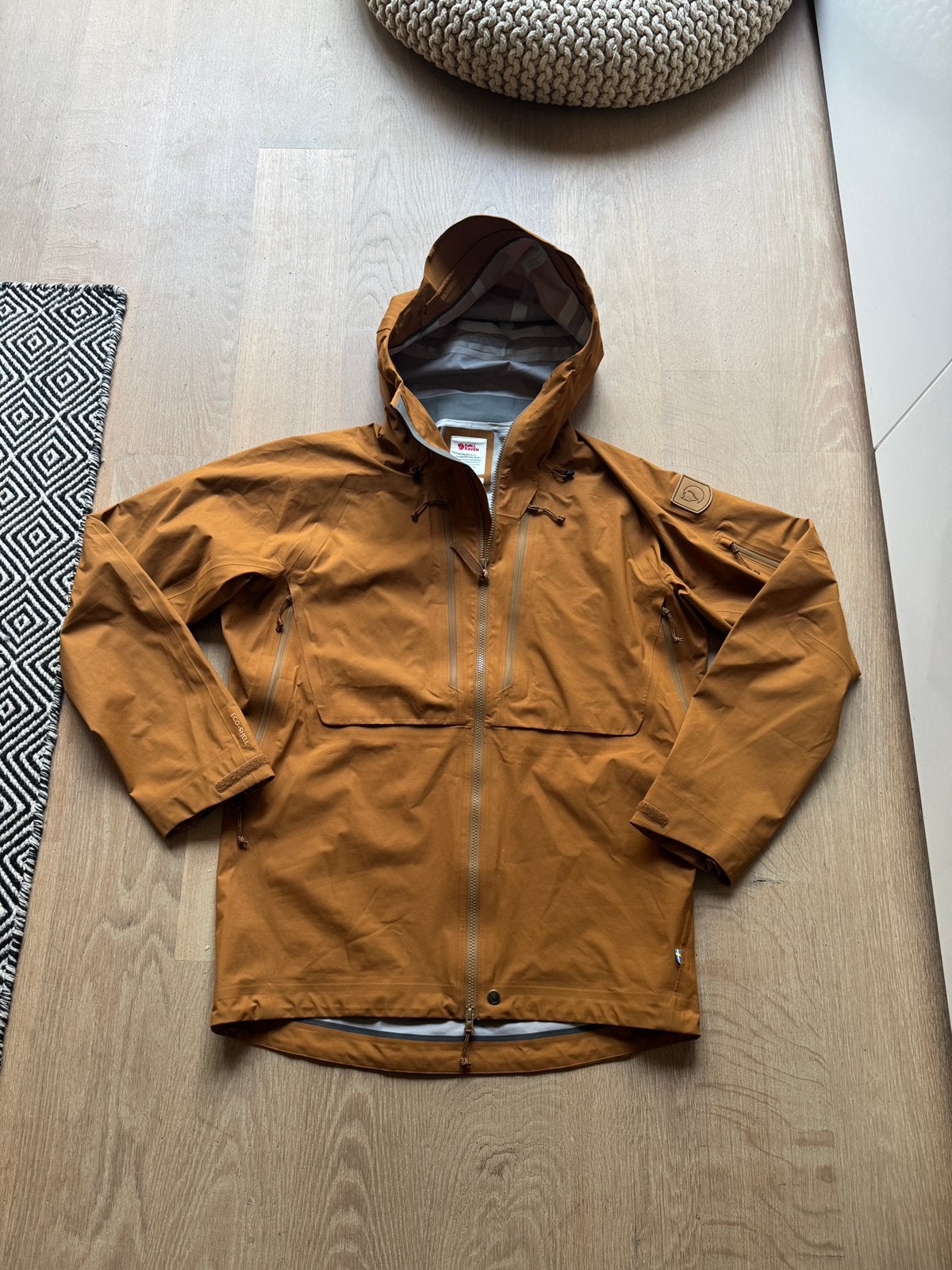 Prachtige Fjallraven keb eco Shell  maat L Kleur chestnut, Ophalen of Verzenden, Zo goed als nieuw, Regenjas