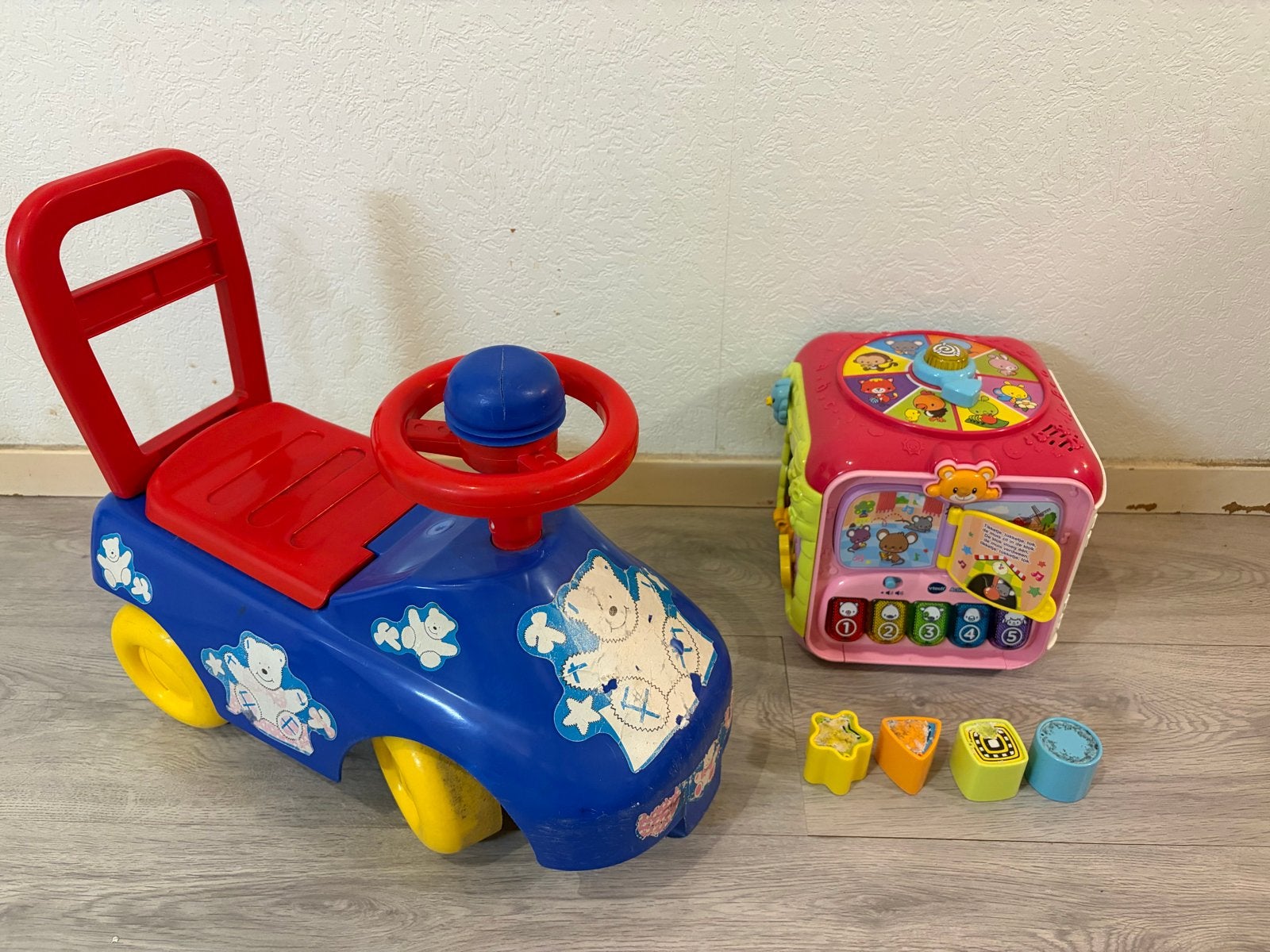 Loopauto en VTech Speelkubus - Set, Ophalen of Verzenden, Gebruikt, Overige typen, Met licht