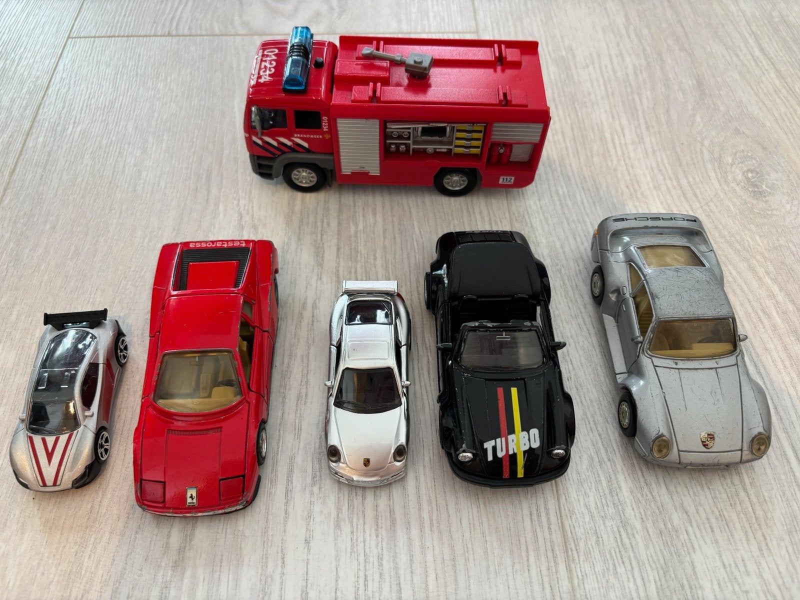 6 speelgoed auto’s (brandweer, porsche, ferrari), Kinderen en Baby's, Speelgoed | Speelgoedvoertuigen, Ophalen of Verzenden