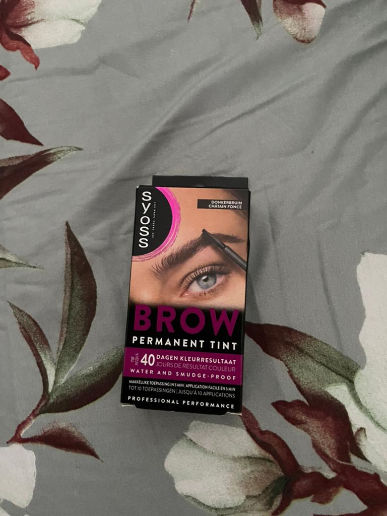 Te koop een wenkbrauwverf donkerbruin permanent tint NIEUW, Ophalen, Ogen, Bruin, Nieuw