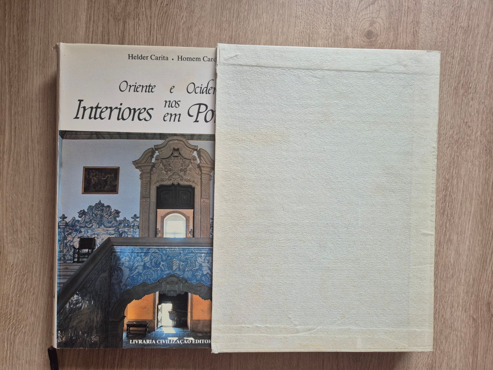 Oriente e Ocidente nos Interiores em Portugal (Gesigneerd)
B, Ophalen of Verzenden, Zo goed als nieuw, Architecten