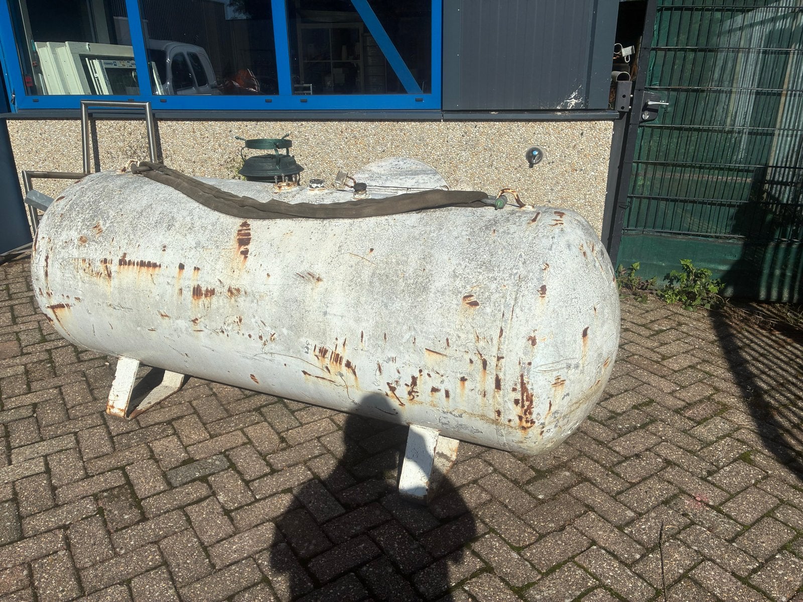 Oude gastank voor verrijdbare barbecue project, Ophalen, Gebruikt