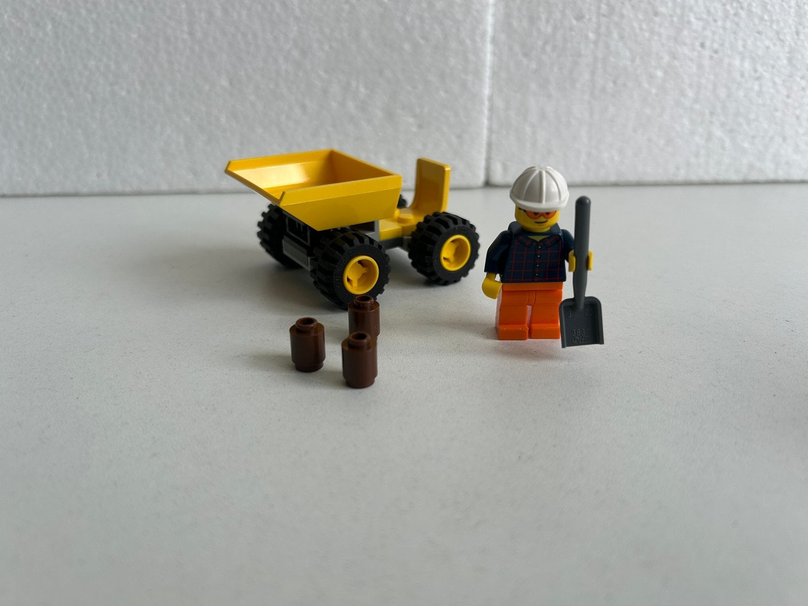 Lego City 952204 Worker with Tipper Truck, Kinderen en Baby's, Speelgoed | Duplo en Lego, Zo goed als nieuw, Lego, Complete set