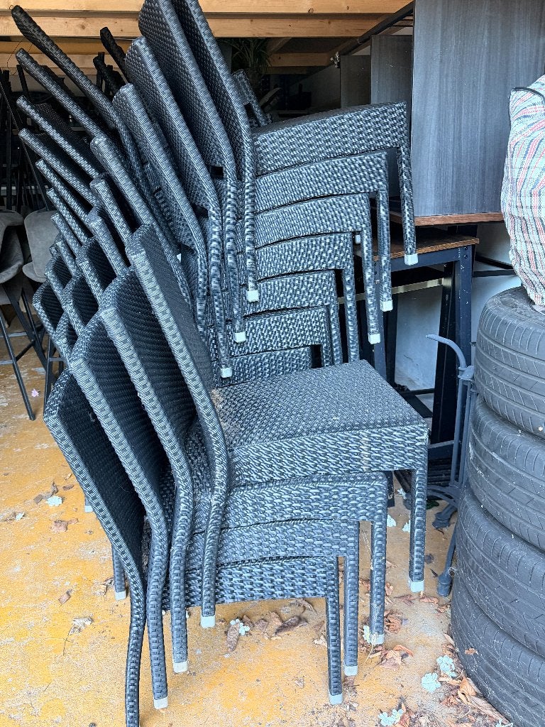 Terrasstoelen Parma 35 stuks prima staat, Tuin en Terras, Ophalen, Gebruikt, Kunststof, Stapelbaar