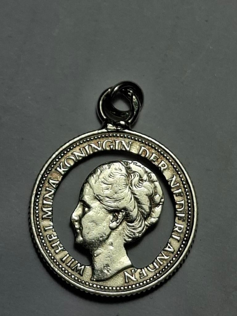 Stil verzet 25 cent 1941 wilhelmina hangertje, Verzamelen, Ophalen of Verzenden, Overige soorten, Nederland