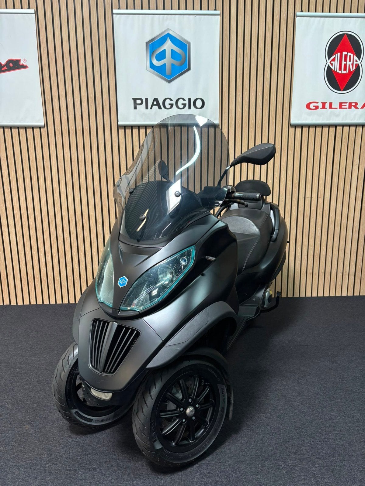 Piaggio MP3 300 LT Sport 2013 Autorijbewijs, Motoren, 300 cc, Bedrijf, Sport, Automaat
