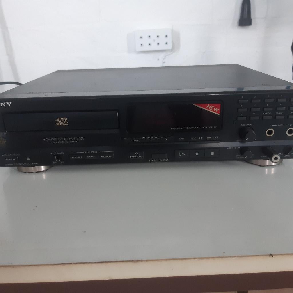Sony CDP-K1 CD Speler – Karaoke + Microfoon – Vintage HiFi, Audio, Tv en Foto, Cd-spelers, Gebruikt, Sony, Ophalen