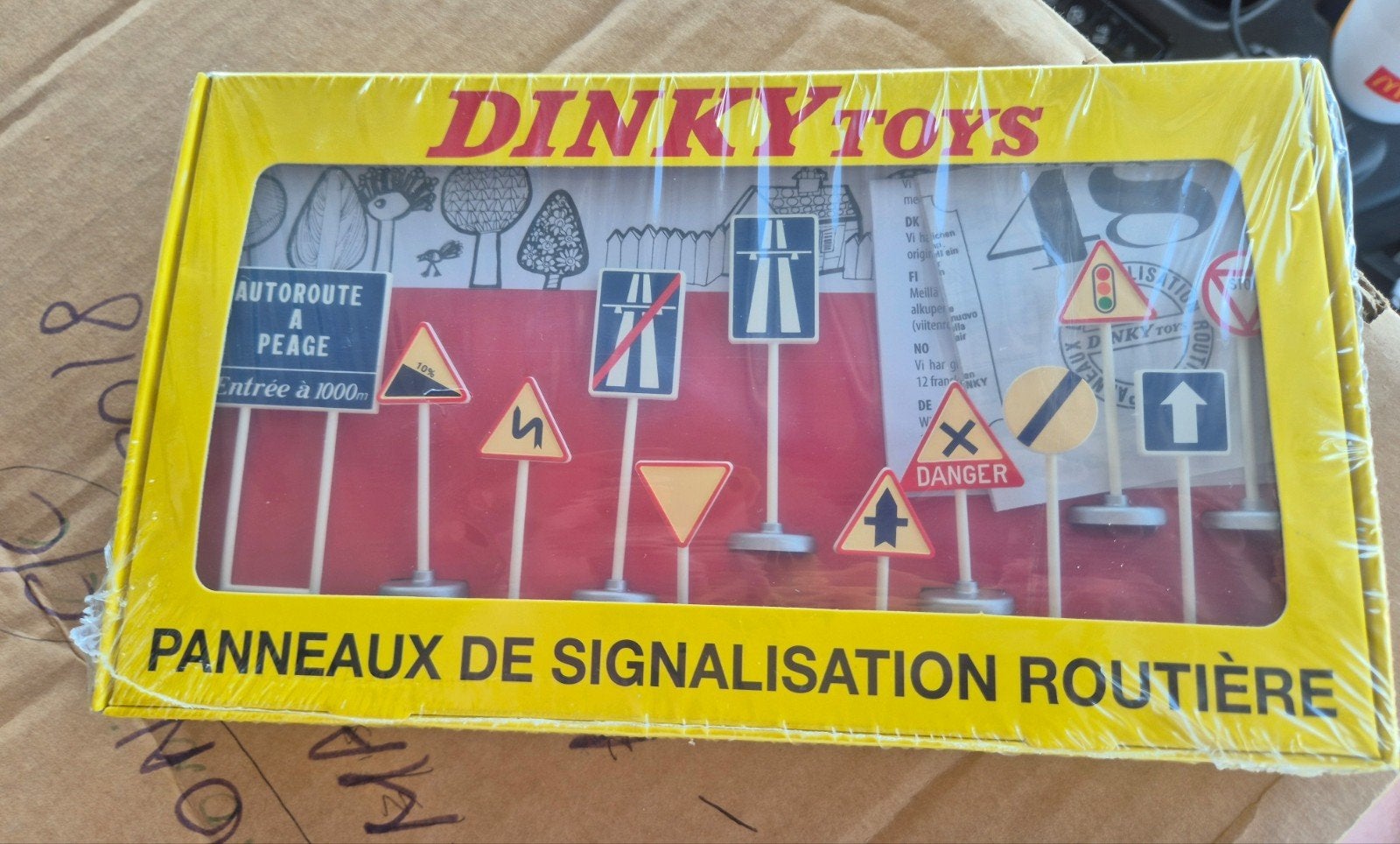 Dinky Toys Panneaux de Signalisation Routière Nieuw, Hobby en Vrije tijd, Modelauto's | 1:43, Ophalen of Verzenden, Nieuw