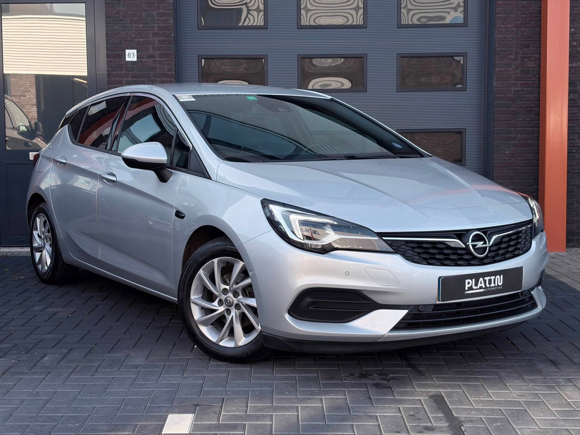 Opel Astra 1.2 Elegance|Cruise|Carplay|Trekhaak|Vol onderhou, Auto's, Voorwielaandrijving, Dealer onderhouden, Gebruikt, 1199 cc