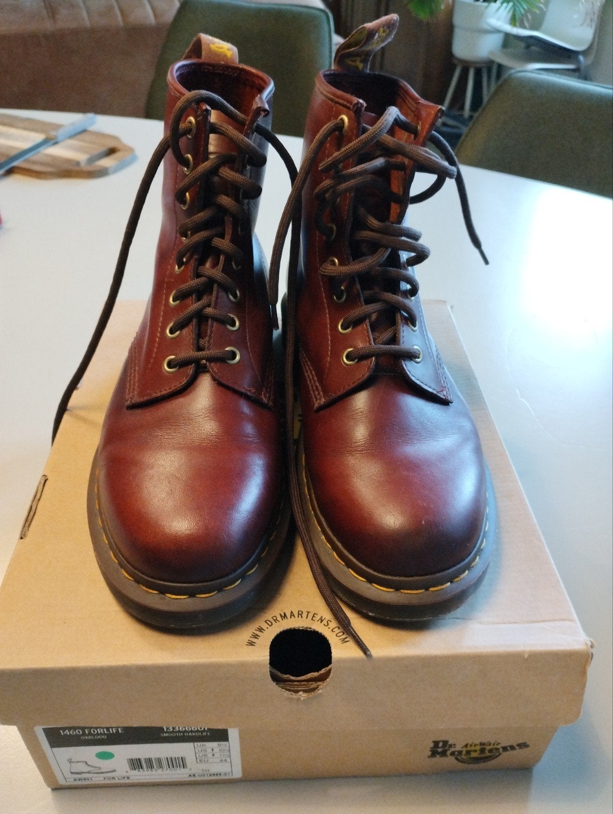 Zgan Dr. Martens oxblood (ossenbloed rood), maat 44 in doos, Overige kleuren, Boots, Ophalen of Verzenden, Zo goed als nieuw