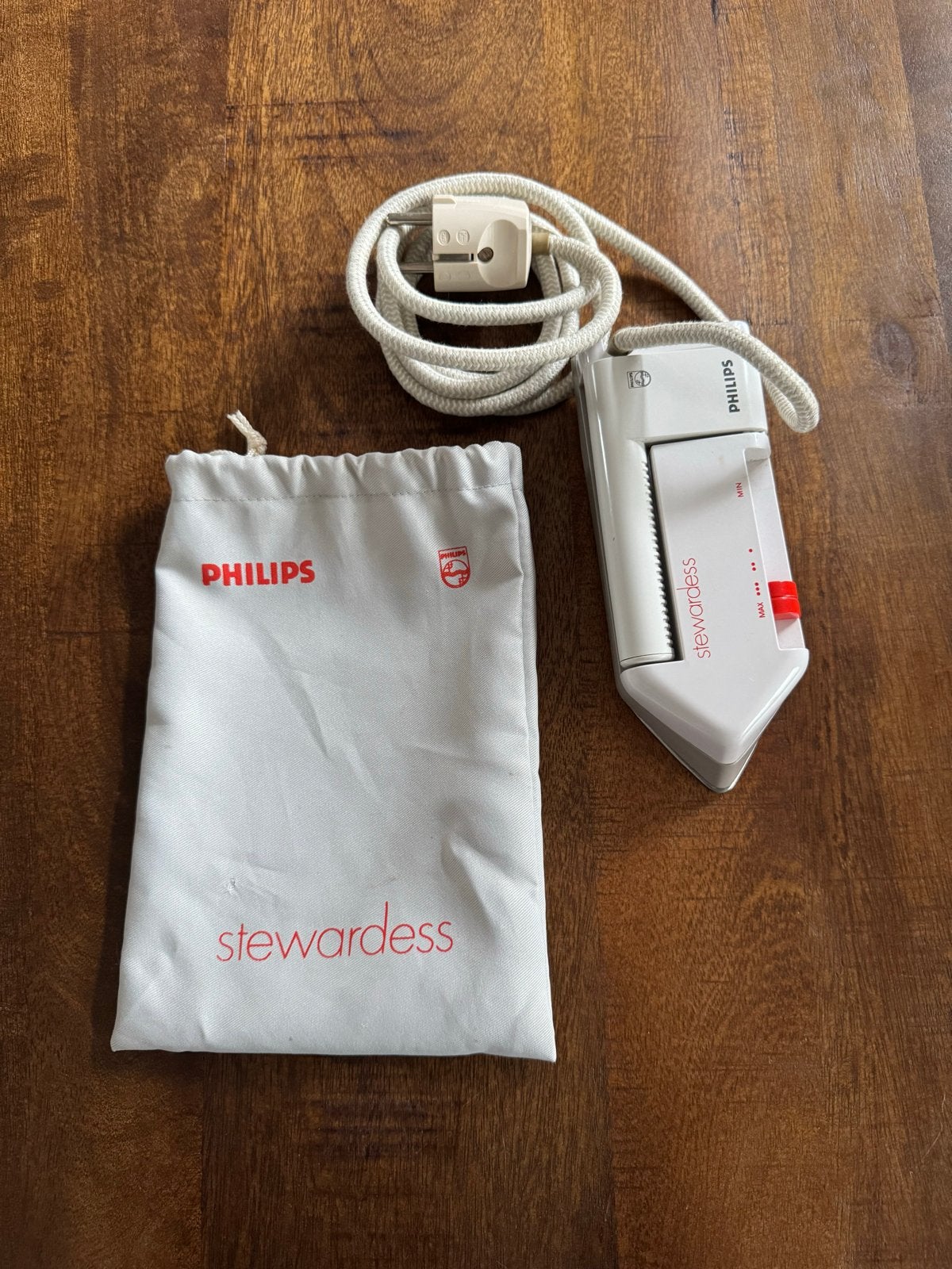 Philips Stewardess Reisstrijkijzer 250W - 110/240V, Ophalen of Verzenden, Gebruikt, Strijkijzer met snoer