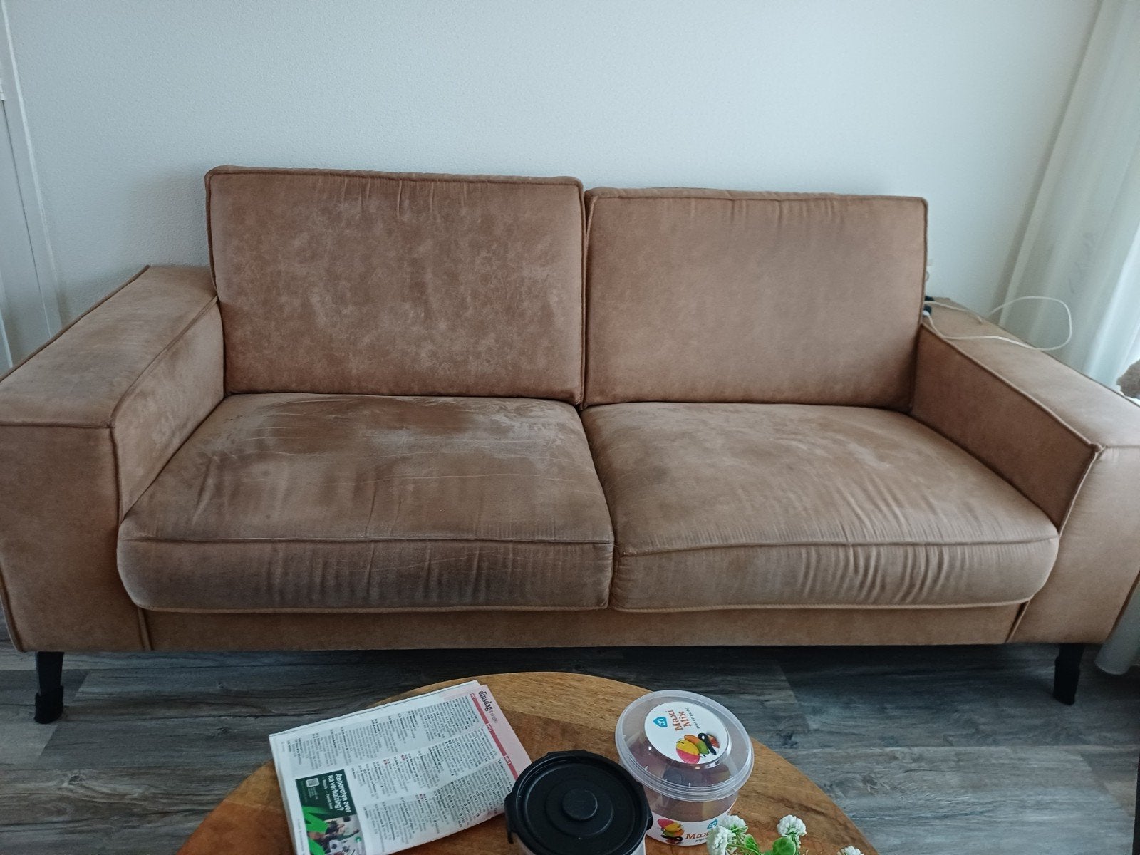 Comfortabele tweepersoonsbank in bruine stof, Ophalen, Gebruikt, 150 tot 200 cm, Tweepersoons