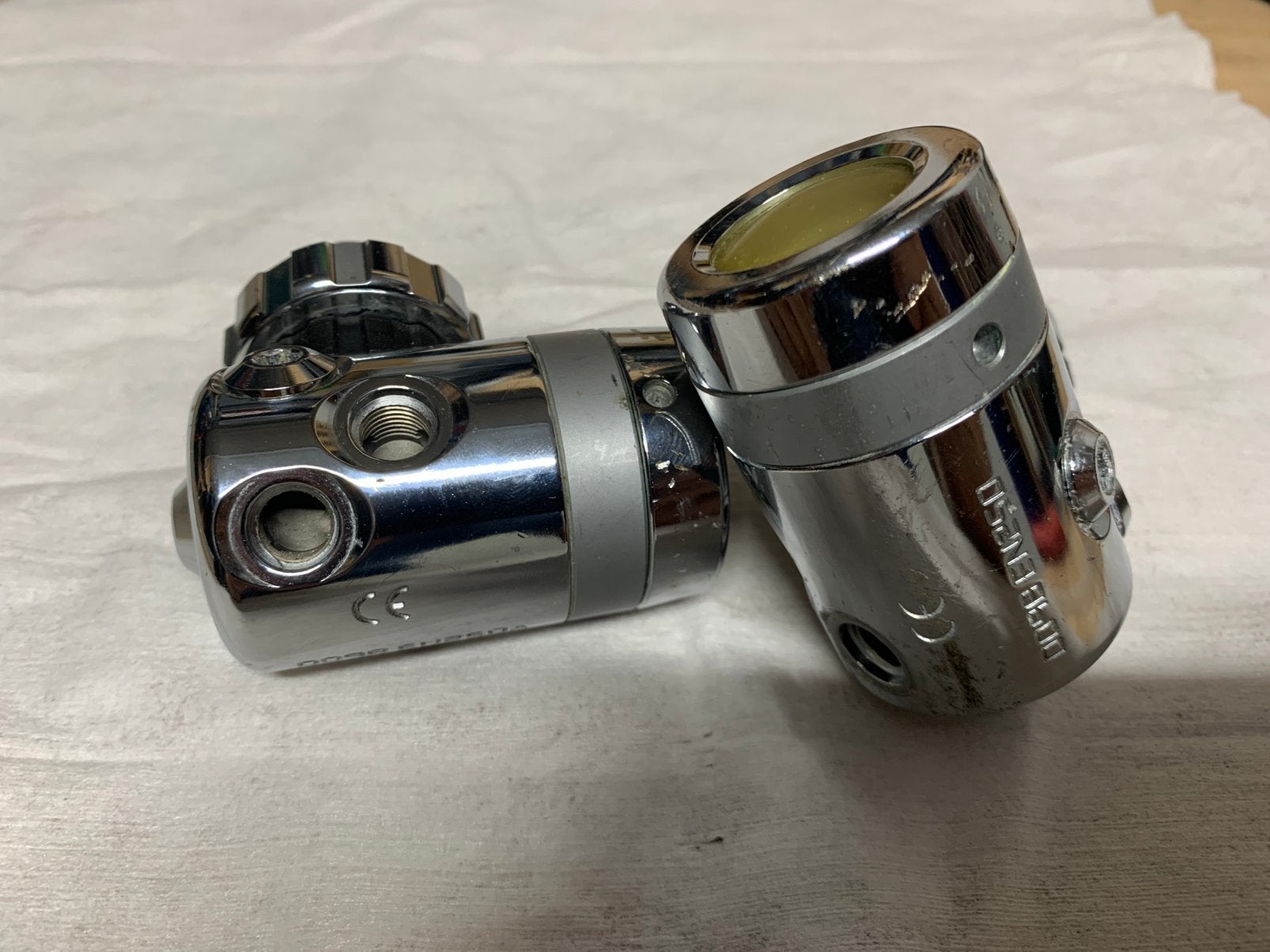 2 x Apeks DS4, Ophalen of Verzenden, Gebruikt