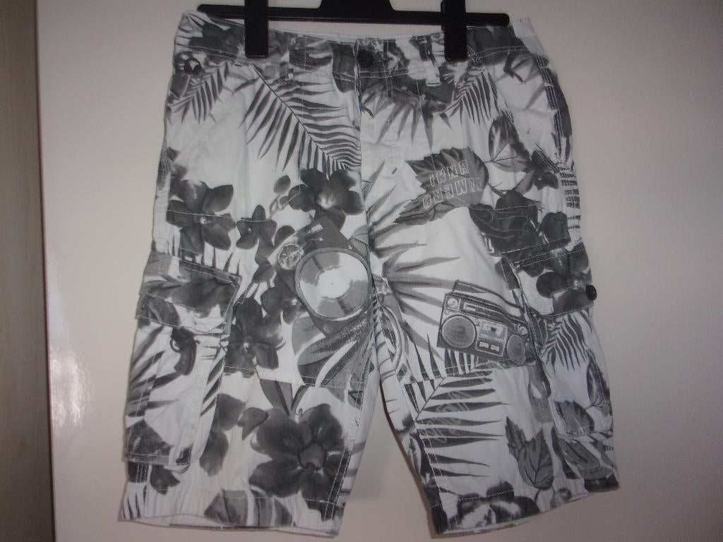 Beige gebloemde korte broek / bermuda van CoolCat maat M, Kleding | Heren, Maat 48/50 (M), Beige, Ophalen of Verzenden, Coolcat