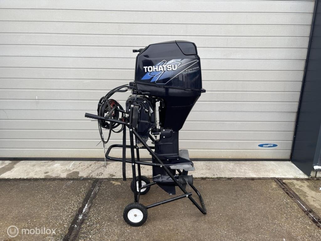 Tohatsu 25 PK buitenboord motor / trim
