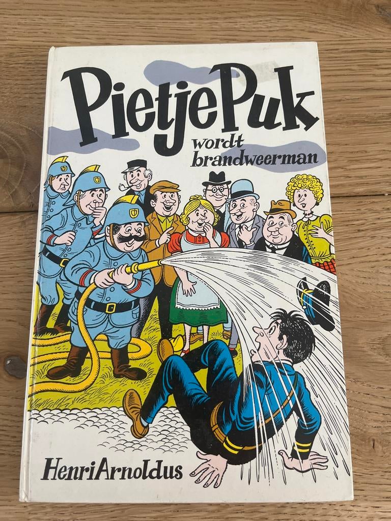 Pietje Puk wordt brandweerman - Henri Arnoldus, Ophalen of Verzenden, Zo goed als nieuw