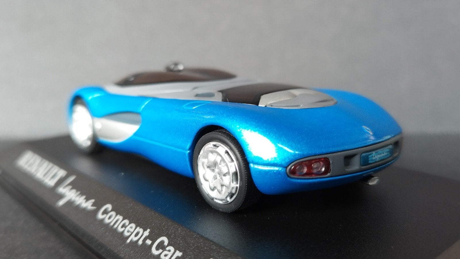 Renault Laguna concept 1:43 Altaya ixo Pol, Overige merken, Auto, Verzenden, .