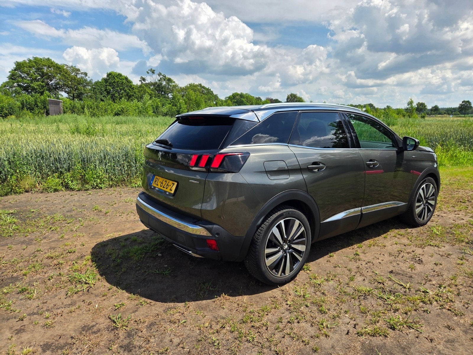 Peugeot 3008 1.6 Bluehdi gt-line 120pk 2018 Grijs, Auto's, Voorwielaandrijving, Zwart, 4 cilinders, Leder en Stof