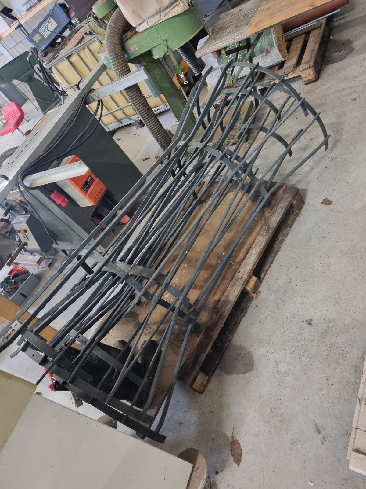 Twee stuks boombeschermers, Tuin en Terras, Tuinhekken en Hekwerk, Ophalen of Verzenden, Gebruikt, IJzer, Overige typen