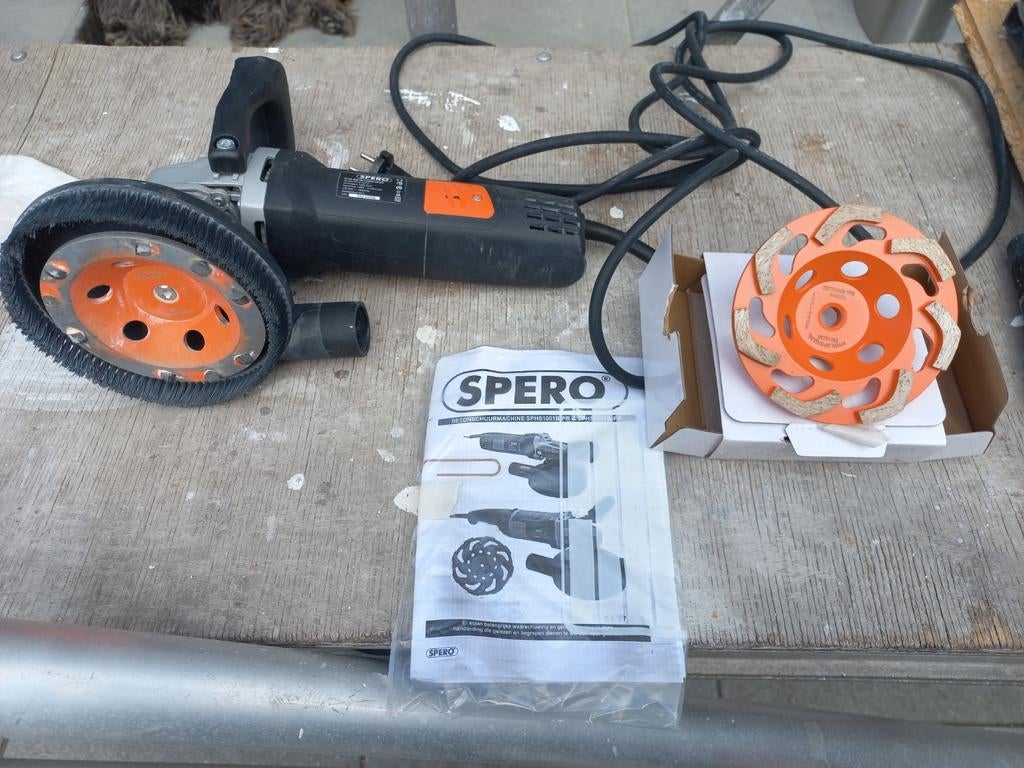 Spero betonslijper / freesmachine., Doe-het-zelf en Verbouw, Ophalen of Verzenden, 1000 watt of meer, Haakse handslijpmachine