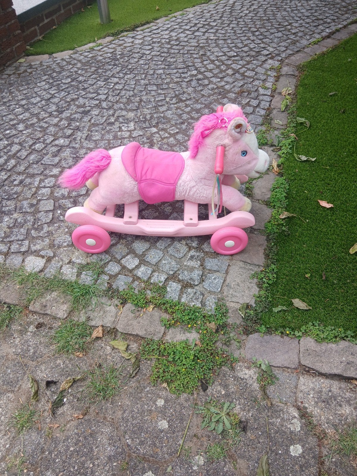 unicorn op wielen om op te rijden voor kleintjes, Ophalen, Zo goed als nieuw, Overige merken