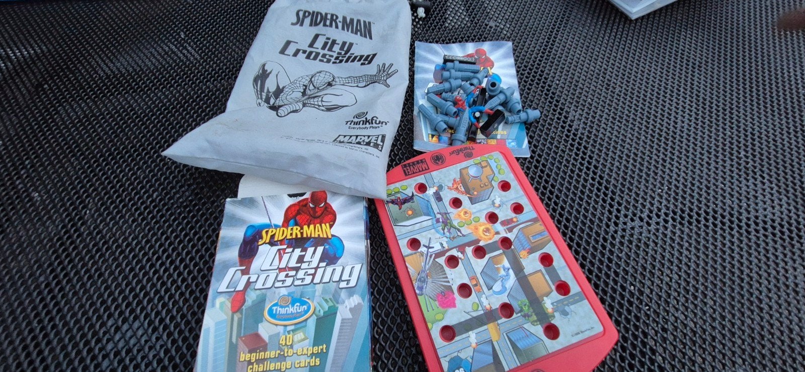 Spider-Man City Crossing Denkspel - Compleet, Ophalen of Verzenden, Gebruikt, Jongen of Meisje