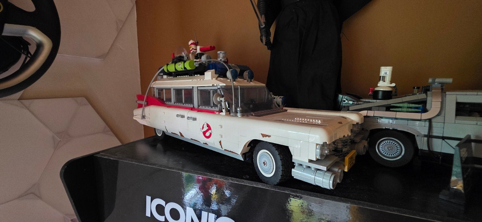 LEGO Icons Ghostbusters Ecto-1 (10274) - Zo goed als nieuw, Lego, Compleet, Ophalen of Verzenden, Zo goed als nieuw