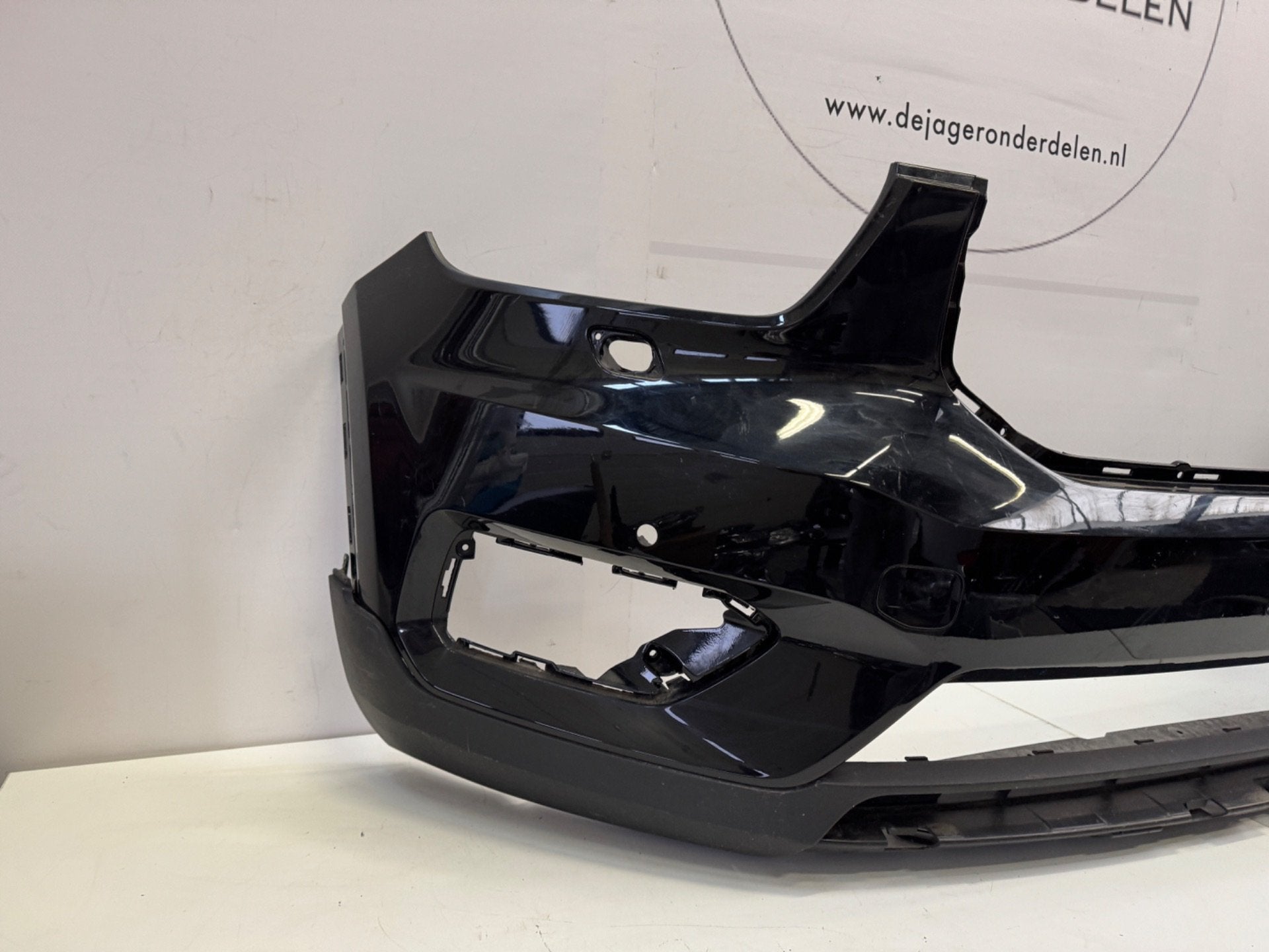 VOLVO XC40 VOORBUMPER BUMPER 31449359, Gebruikt, Gunnar Engellaus vag 8
405 31  Gothenburg, SE, Voor, Info@volvocars.com