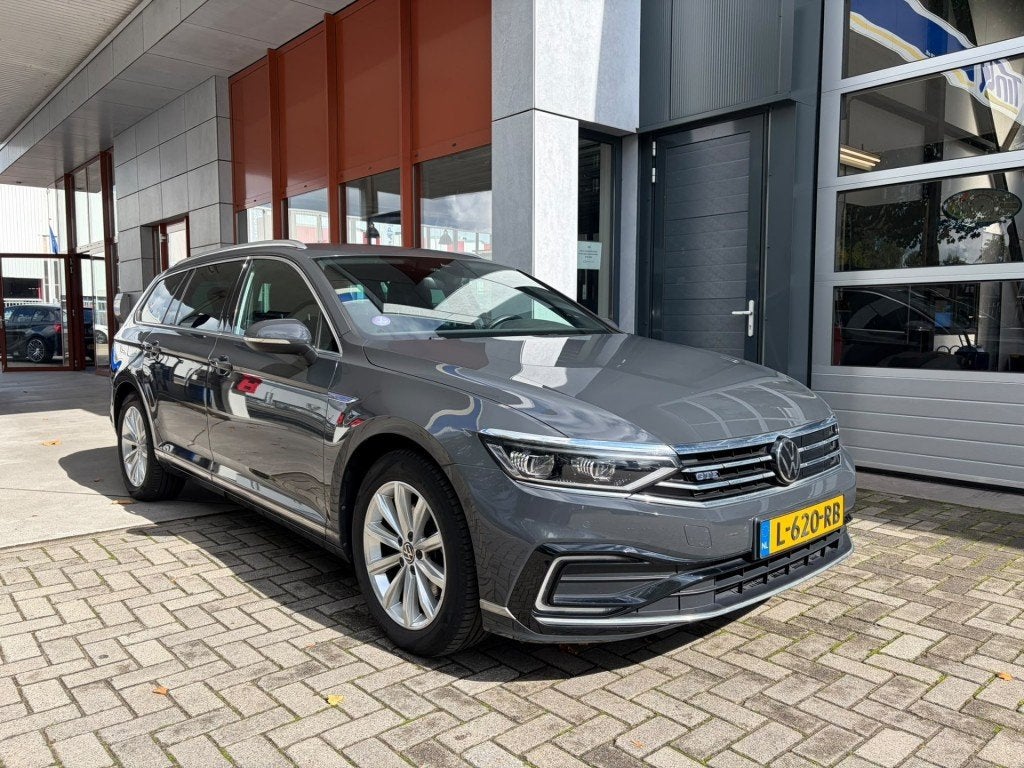 Volkswagen PASSAT 1.4 TSI PHEV GTE BNS, Auto's, Gebruikt, 4 cilinders, 157 pk, Electronic Stability Program (ESP)