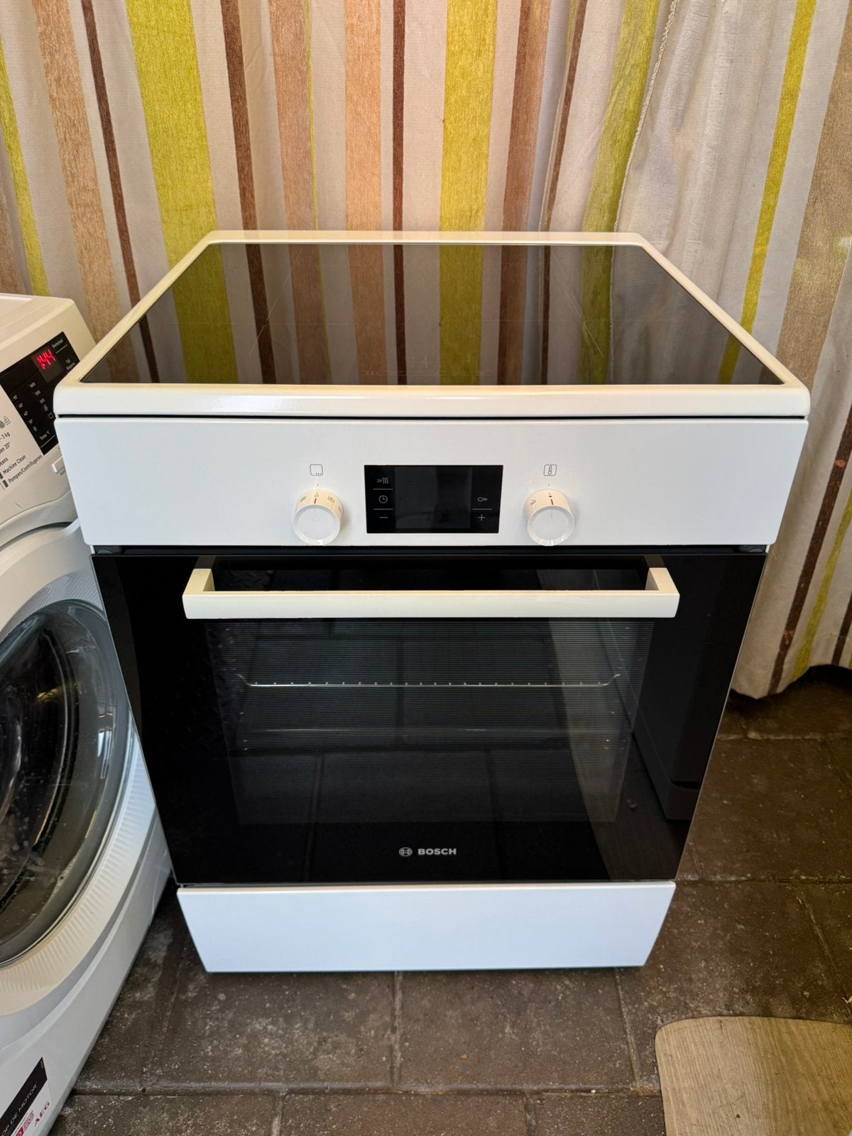 Bosch Inductie Fornuis HCA748120 – Zgan/perfecte staat, Ophalen, 4 kookzones, Zo goed als nieuw, Energieklasse A of zuiniger