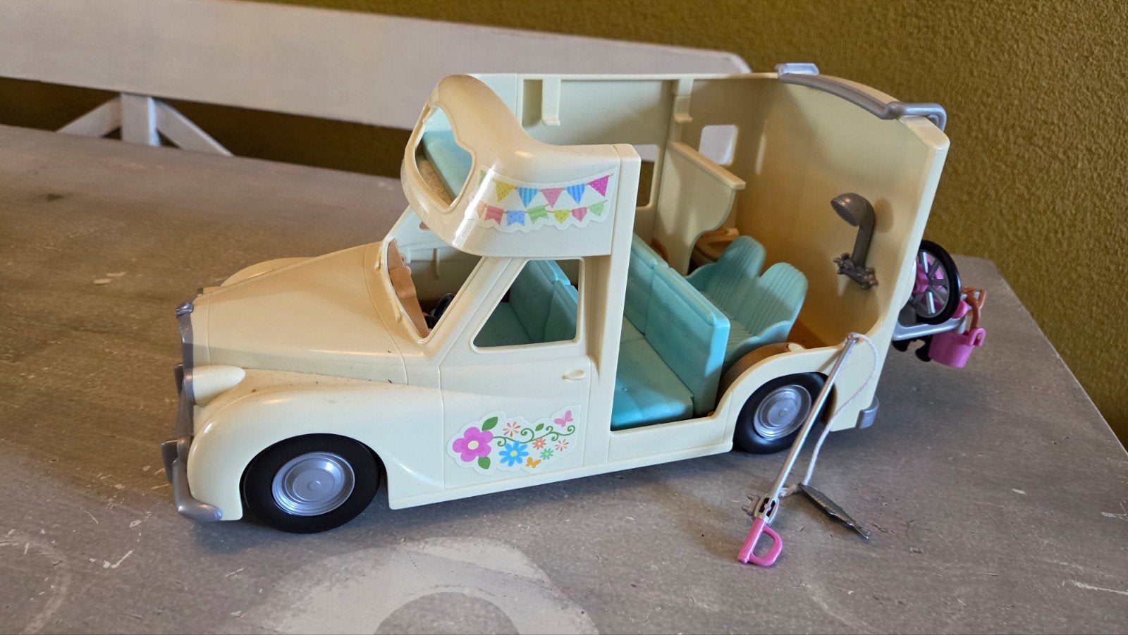Sylvanian Families Camper met accessoires, Ophalen, Gebruikt, Meisje