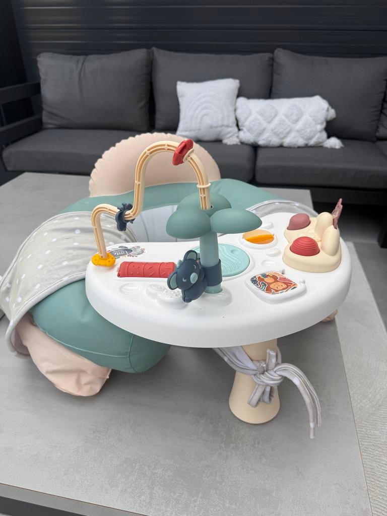 Baby zitje met speelblad - Zo goed als nieuw, Kinderen en Baby's, Speelgoed | Babyspeelgoed, Ophalen, Zo goed als nieuw, Overige typen