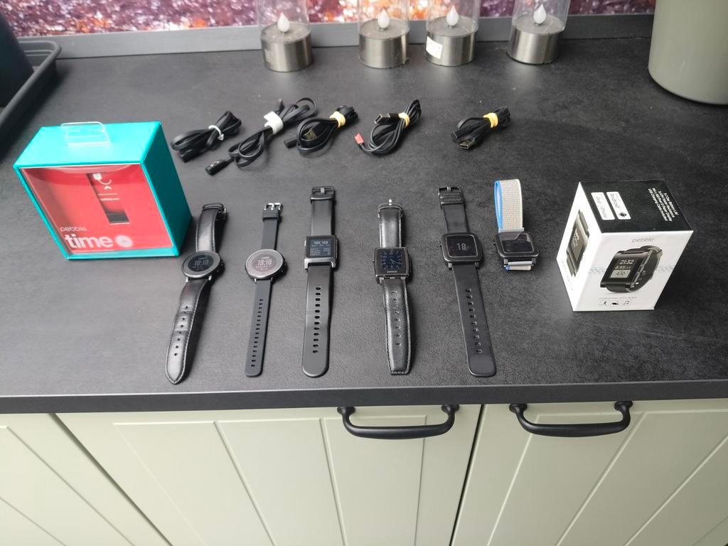Meerdere Pebble smartwatches vanaf €30,-, Ophalen of Verzenden, Zwart, Android