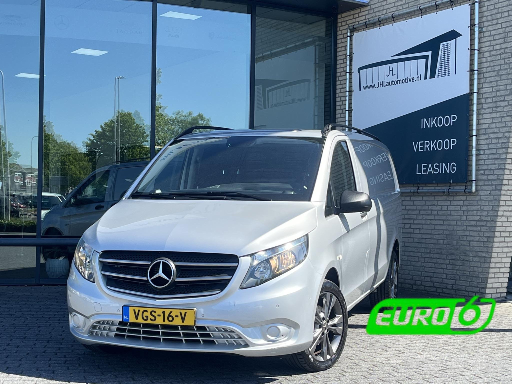 Mercedes-Benz Vito 111 CDI Lang*NAVI*CAM*CRUISE*ECC*TEL*LM*, Auto's, Voorwielaandrijving, Stof, Gebruikt, 4 cilinders