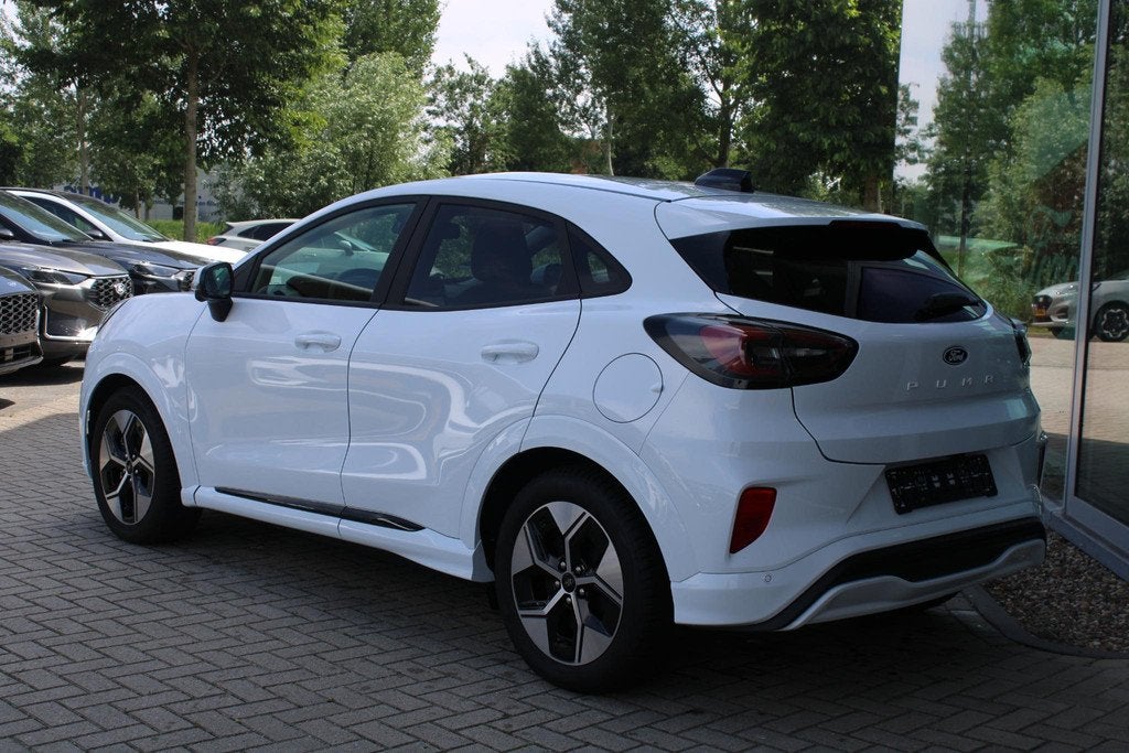 Ford Puma Gen-E Premium 44 kWh | Winter Pack | Driver Pack |, Auto's, Ford, Zwart, Leder en Stof, 169 pk, Automatische klimaatregeling