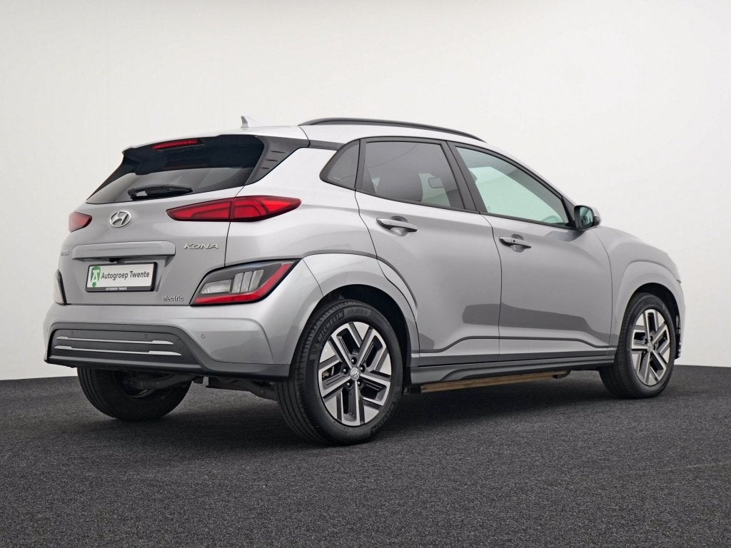 Hyundai KONA EV Fashion 39 kWh | Stoelverw. | SOH 96% | Occ., Auto's, Hyundai, Automaat, Gebruikt, Zwart, 39 kWh