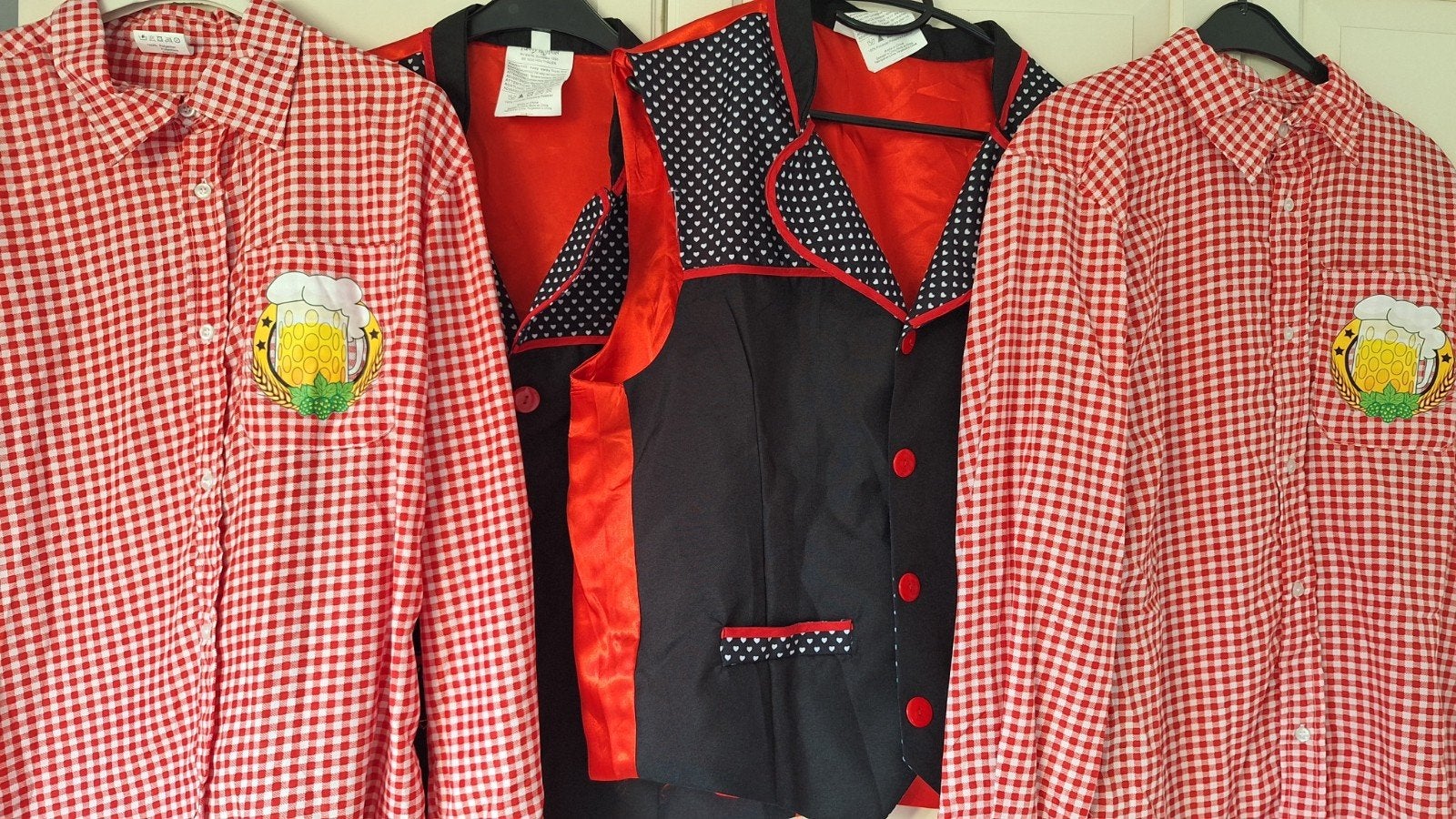 2 Tiroler overhemden L hesjes gilets oktoberfeest Tirol, Ophalen of Verzenden, Zo goed als nieuw