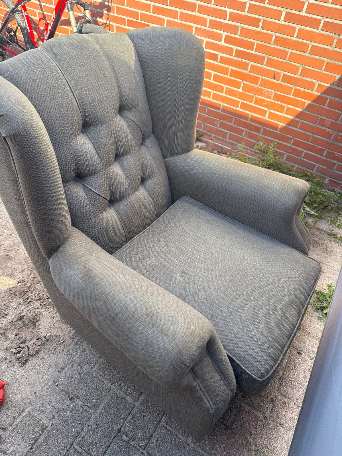 Comfortabele fauteuil - opknapper met potentieel, Huis en Inrichting, Fauteuils, Ophalen, Gebruikt, Stof