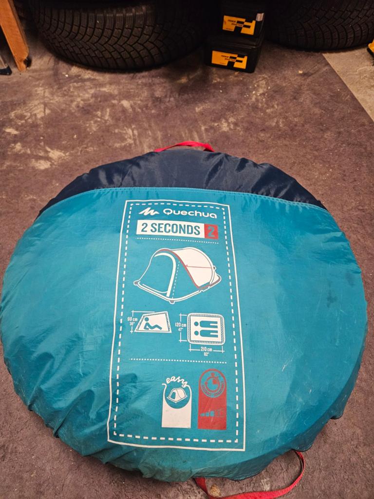 Quechua 2 Seconds 2-persoons pop-up tent, Caravans en Kamperen, Tenten, Ophalen, Gebruikt, Tot en met 2