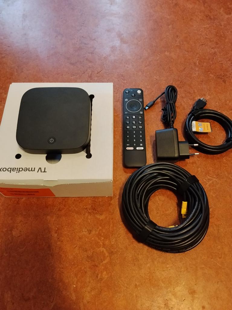 T2 Mediabox SEI800TEL2 met afstandsbediening en kabels, Ophalen of Verzenden, Zo goed als nieuw, HDMI, Zonder harde schijf