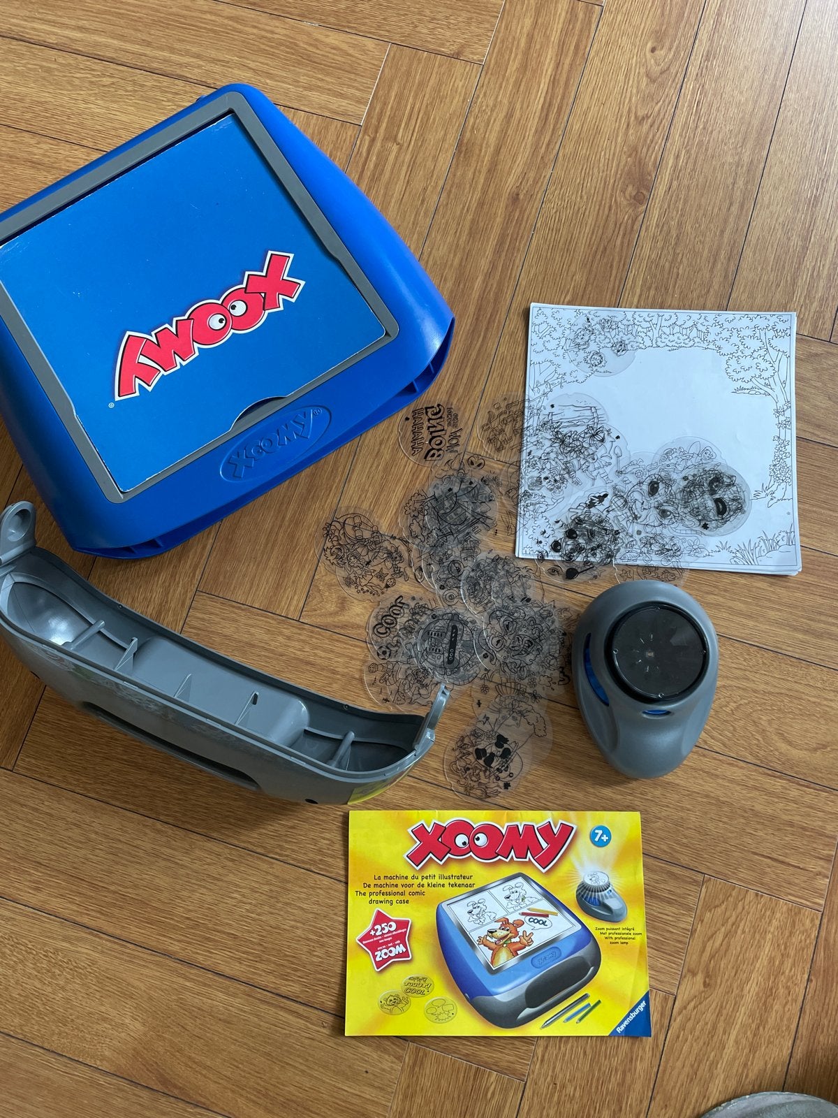 Xoomy Tekenmachine met veel Zoom-tekeningen, Ophalen of Verzenden, Zo goed als nieuw, Knutselen