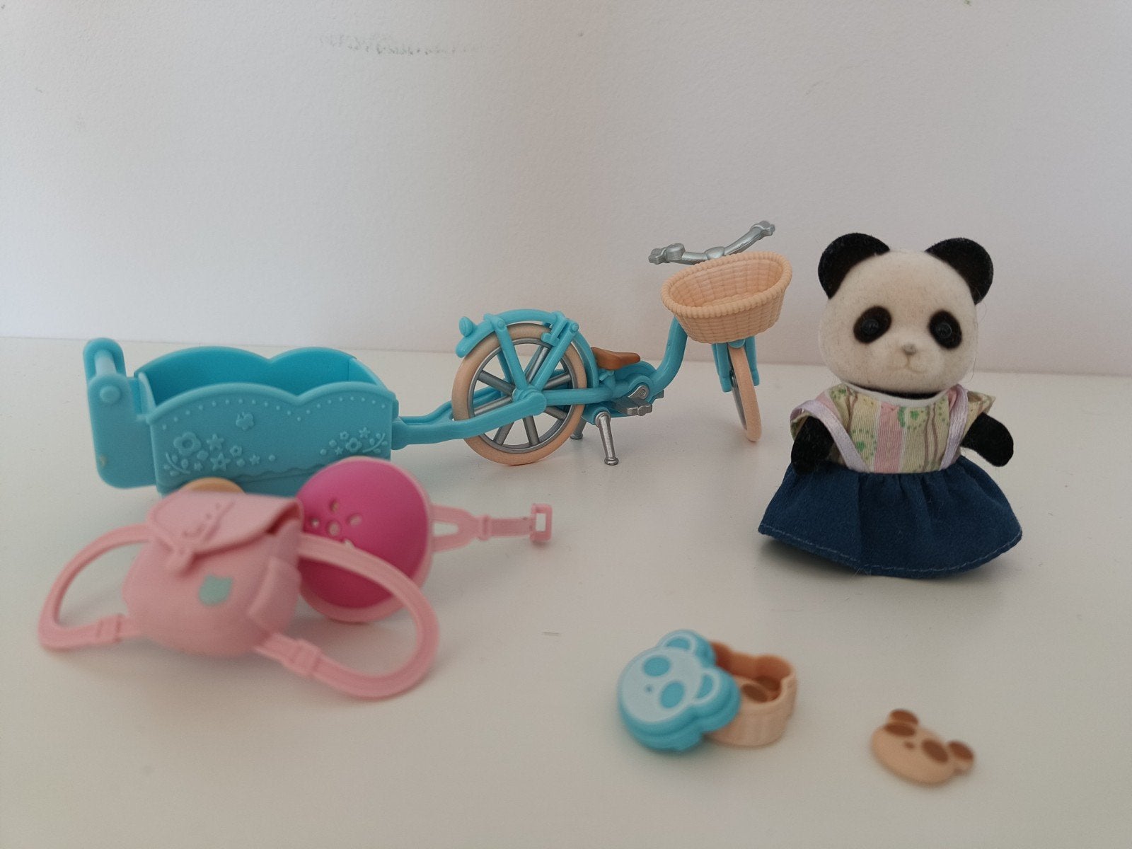 Sylvanian Families Panda met fiets en accessoires, Ophalen of Verzenden, Zo goed als nieuw