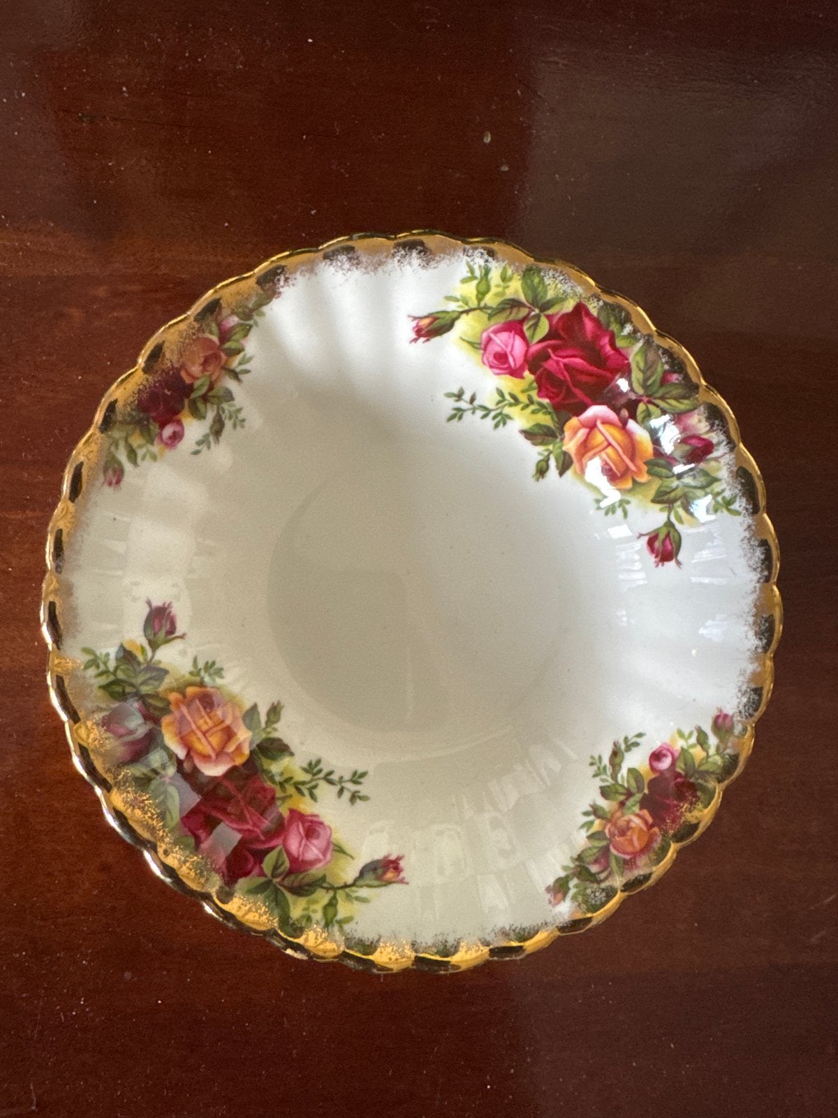 Royal Albert Old Country Roses Schotel, Ophalen