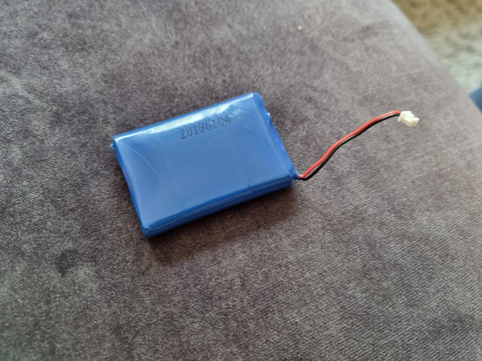 2000mAh 3.7V, Ophalen of Verzenden, Nieuw, Oplaadbaar