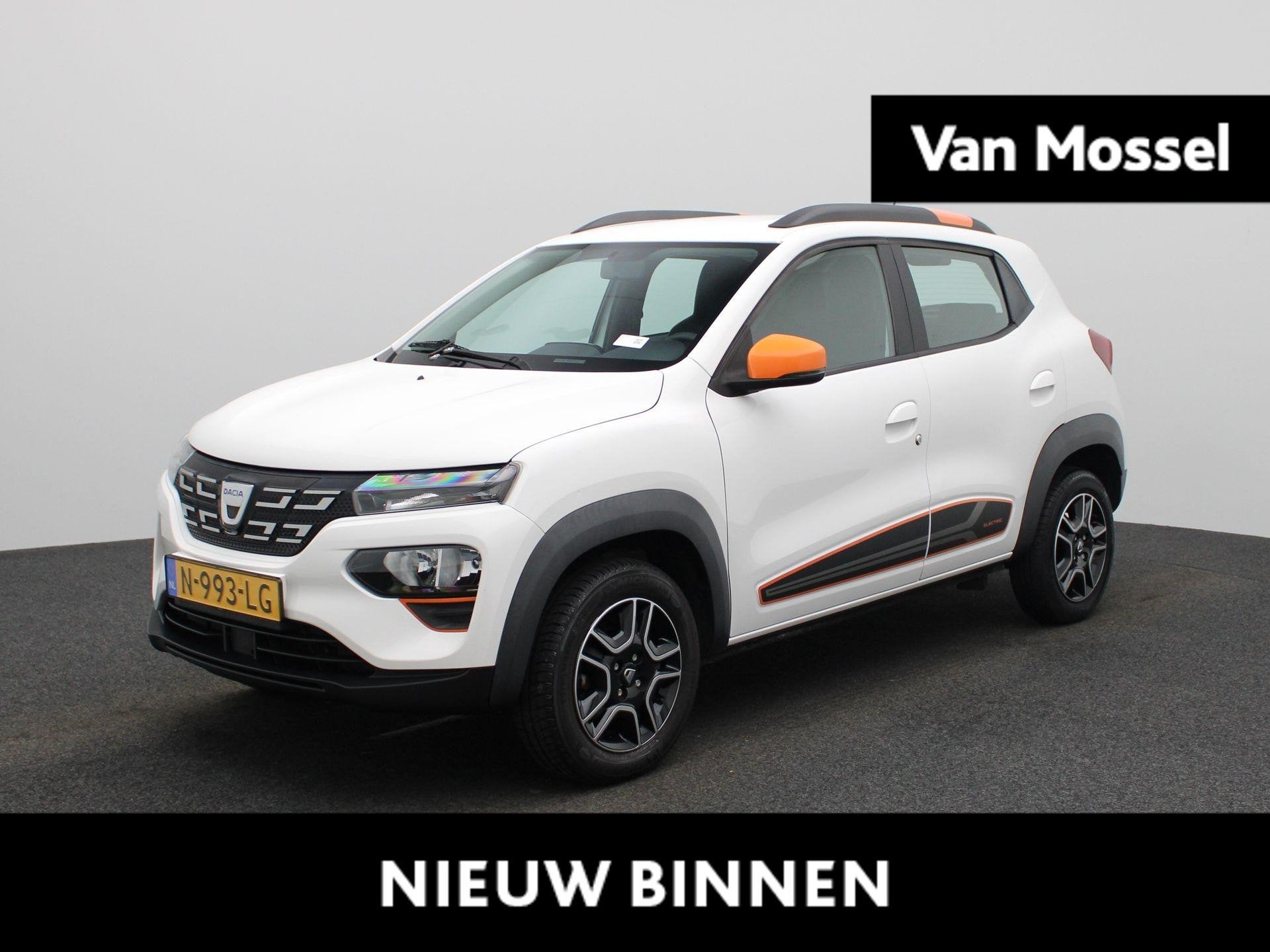 Dacia Spring Comfort Plus (Orange Pack) 27 kWh Navigatie | A, Auto's, 12 maanden, Gebruikt, Parkeercamera, Leder en Stof